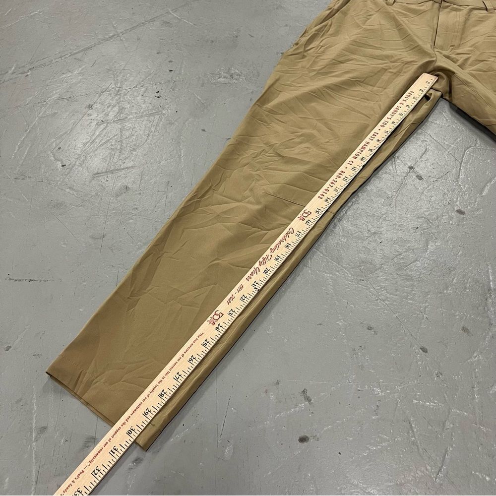 Nwt Fabletics Men's Solid Beige Performance Pants… - image 2